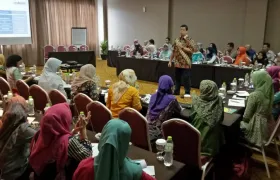 foto Edukasi Kanker Anak Dokter Puskesmas di Provinsi Jawa Barat<br> 1 foto_edukasi_di_bandung_